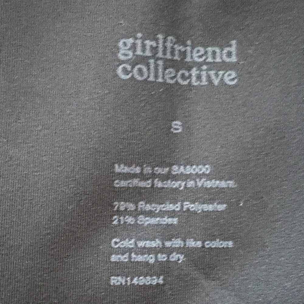 Girlfriend Collective Midnight Black Sports Bra - Picture 4 of 6